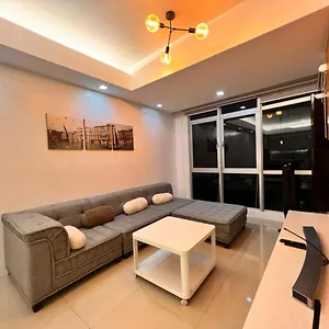 Apartment The Pearl Interior Designed 1 Bedroom Unit Burgos Circle Bgc, Manila