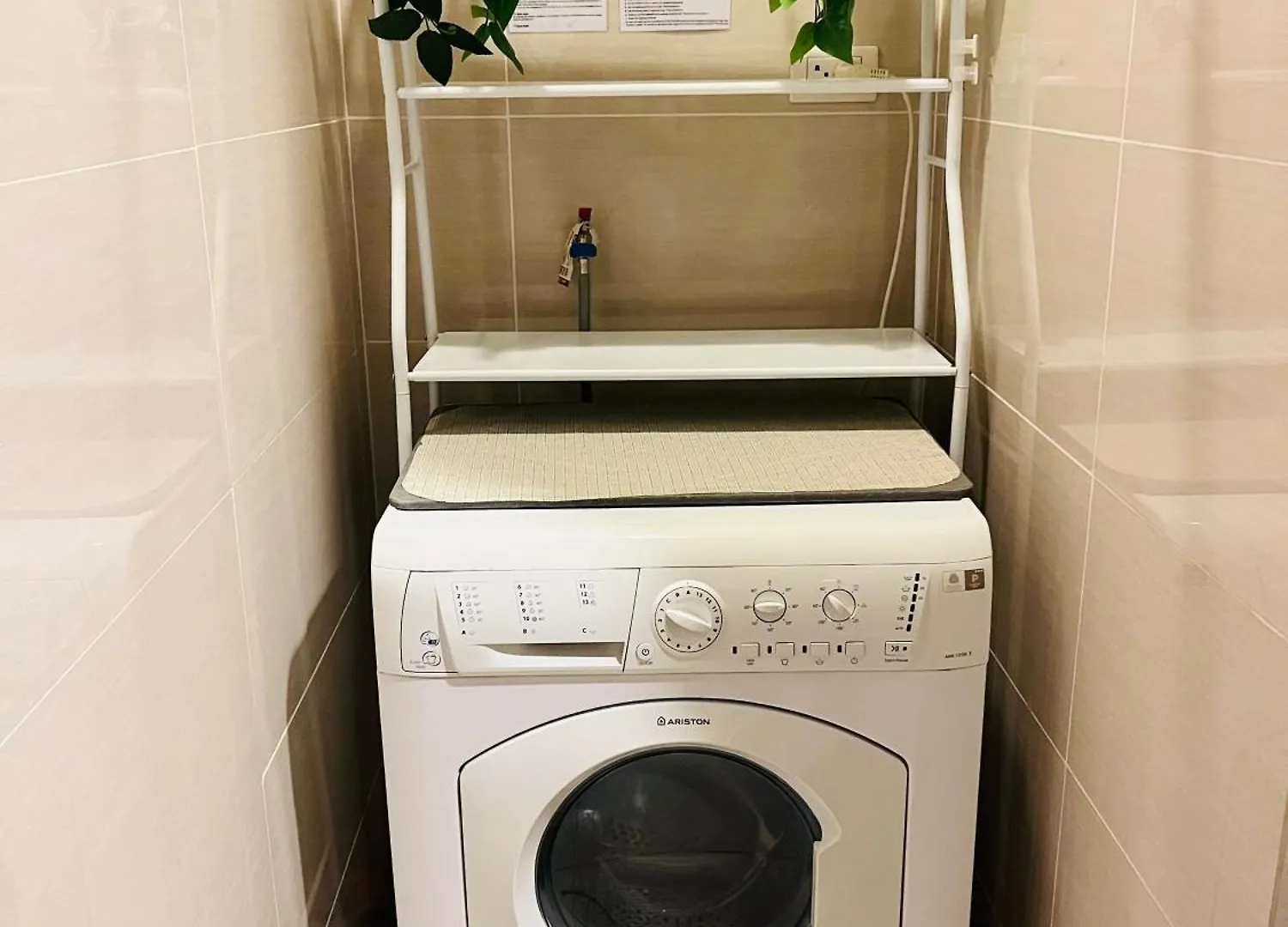 Bgc Simple Elegant 300Mbps Wifi,Pool,Netflix Apartment Manila 0*,